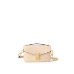 Louis Vuitton M22942 Pochette Métis East West